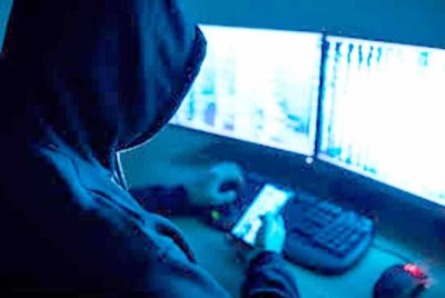 Lelaki itu yang menyedari diperdaya setelah gagal membuat pengeluaran wang pelaburan melalui aplikasi yang diberikan telah membuat laporan polis. - Gambar hiasan