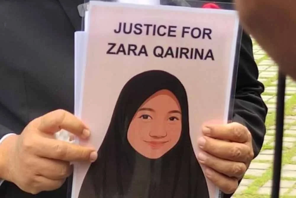 Zara Qairina Mahathir, pelajar Tingkatan 1 SMKA Tun Datu Mustapha, Papar, Sabah meninggal dunia secara tragis pada 17 Julai 2025.