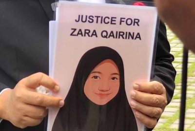 Zara Qairina Mahathir, pelajar Tingkatan 1 SMKA Tun Datu Mustapha, Papar, Sabah meninggal dunia secara tragis pada 17 Julai 2025.
