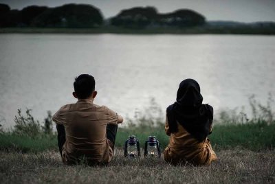 Setiap pasangan kena belajar sendiri mengikut kesesuaian hidup masing-masing. Gambar hiasan 123RF