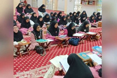 Malaysia #QuranHour Pulau Pinang diadakan di Masjid Sembilang, Seberang Perai.