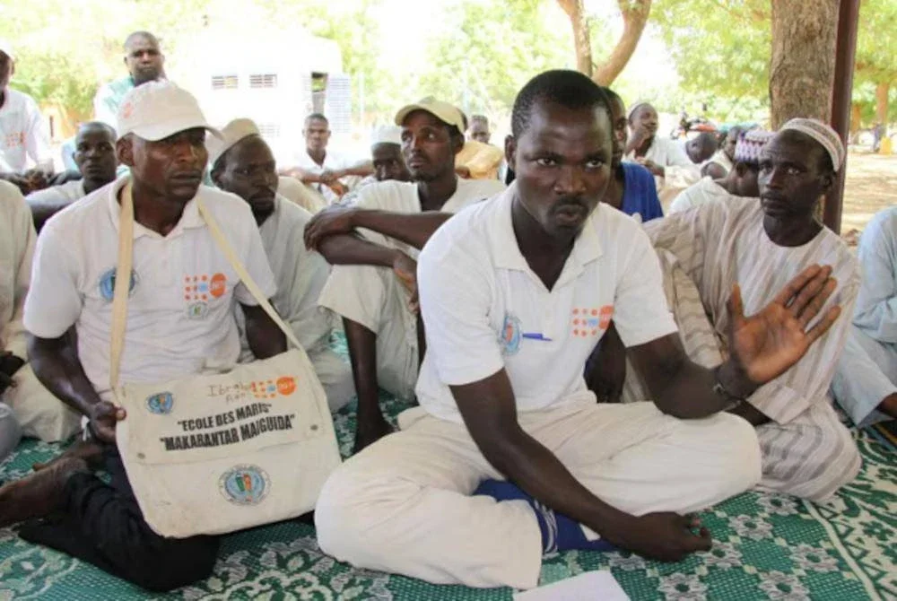 Kebanyakan pelatih kemudiannya menjadi pembimbing dalam komuniti mereka untuk berkongsi ilmu berguna.