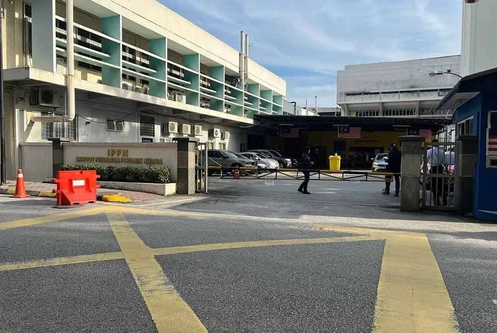 Keadaan di Institut Perubatan Forensik Negara (IPFN) Hospital Kuala Lumpur pada Sabtu.