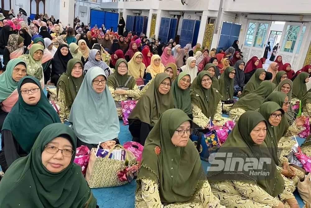 Program turut diadakan serentak di seluruh negara dengan tema 'Merdeka Dengan Rasa' yang mengetengahkan mesej pembebasan jiwa menerusi penghayatan al-Quran berpandukan tiga surah utama iaitu Surah al-Saff, al-Balad dan Ali Imran. Foto - Sinar Harian HAZELEN LIANA KAMARUDIN