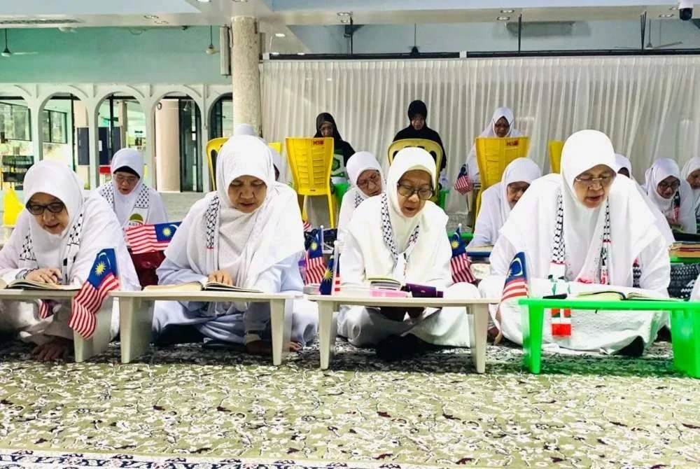 Alunan ayat-ayat suci surah Al-Saff, Al-Balad dan Ali Imran bergema di Masjid Sultanah Bahiyah.