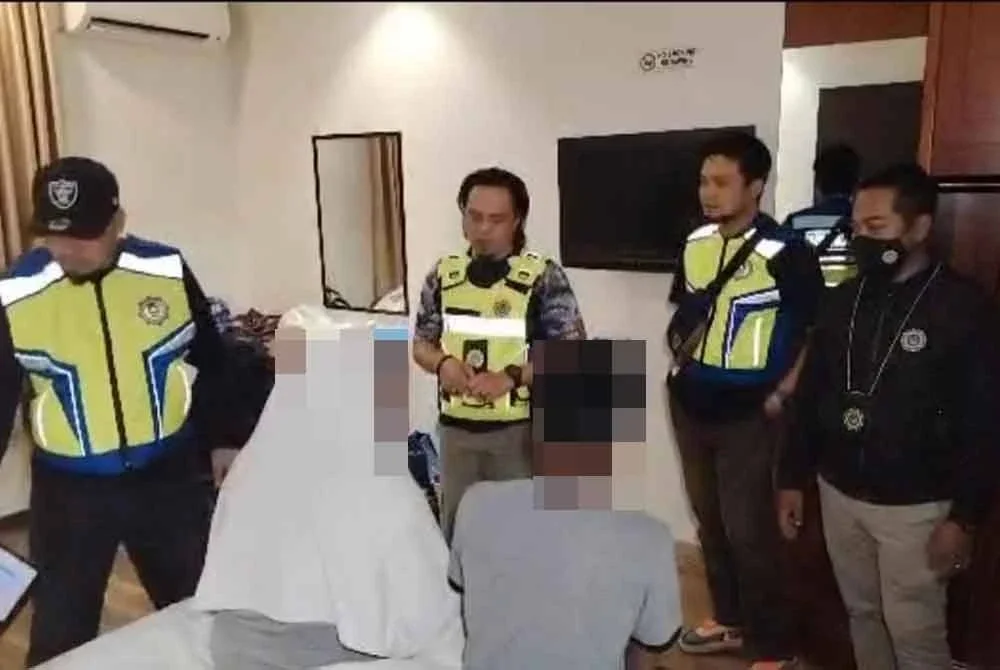 Serbuan bermula jam 9 malam hingga 1 pagi itu dilaksanakan Jabatan Hal Ehwal Agama Islam Negeri Sabah (JHEAINS) dengan kerjasama Polis Diraja Malaysia (PDRM) dan Jabatan Imigresen Malaysia.