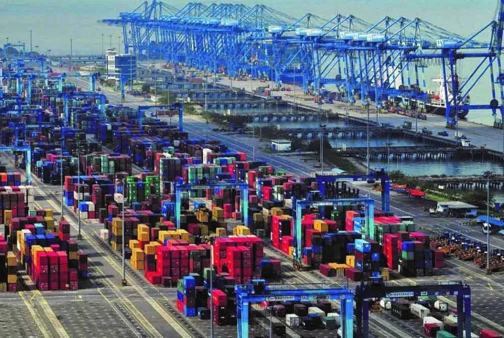 Pencapaian itu mencerminkan usaha berterusan dalam memperkukuh kapasiti, fasiliti dan keupayaan pelabuhan bagi memenuhi permintaan perdagangan global.