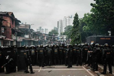 Jurang ketidakadilan yang ketara ini akhirnya meledak di jalanan bertepatan pada bulan kemerdekaan yang menandakan Hari Ulang Tahun (HUT) ke-80. Foto AFP