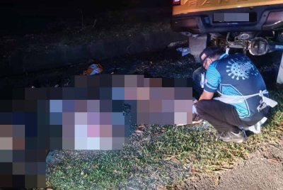 Mengantuk dipercayai menjadi punca sebuah kenderaan pacuan empat roda yang dinaiki empat sahabat terbabas sebelum merempuh sebatang pokok dalam kemalangan maut di Kilometer 27.7 Lebuhraya Lembah Klang Selatan (SKVE), awal pagi Isnin.