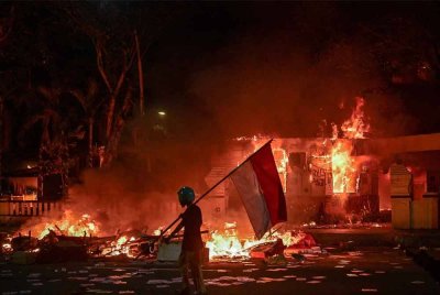 Keadaan masih tidak menentu di Indonesia susulan siri protes yang berlaku hampir di kebanyakan wilayah.Foto AFP