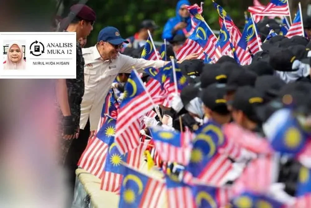 Sambutan Hari Kebangsaan ke-68 di Dataran Putrajaya meriah dengan lebih 100,000 pengunjung, pada masa sama, rakyat menerima ‘kemanisan berganda’ melalui program SARA RM100 yang diumumkan Perdana Menteri. Gambar hiasan