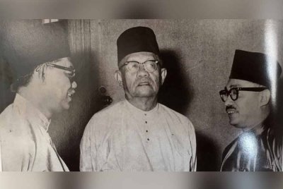 Dari kiri: Abdul Rahman, Suleiman dan Ismail.