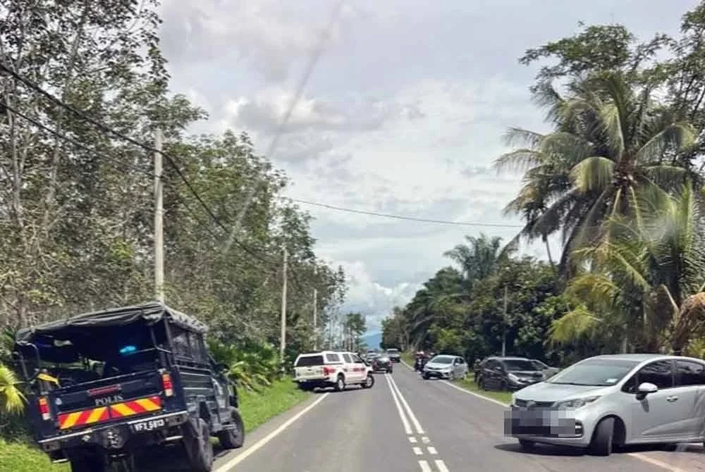 Lokasi penoreh getah menemui rangka manusia lengkap berpakaian di Kampung Padang Besar, Kuala Ketil.
