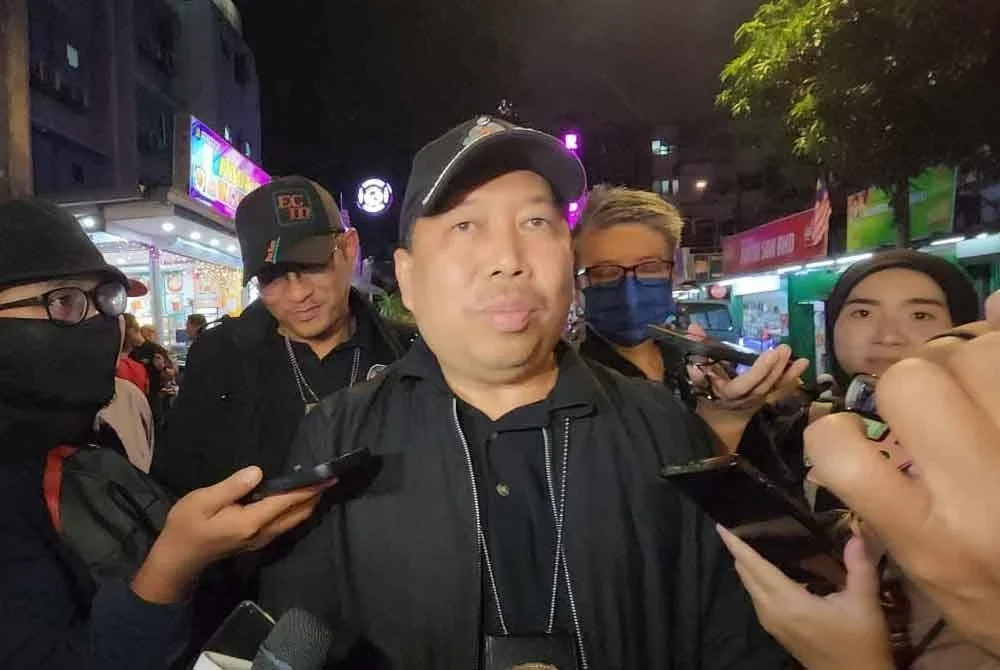 Basri ketika sidang akhbar selepas operasi di Bukit Bintang pada Selasa.