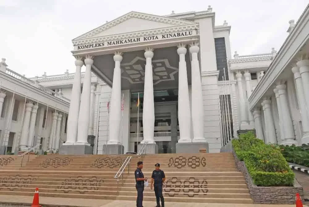 Pakar patologi yang menjalankan bedah siasat ke atas Zara Qairina Mahathir dijadual memberi keterangan pada hari pertama prosiding inkues yang bermula 2 petang hari ini.