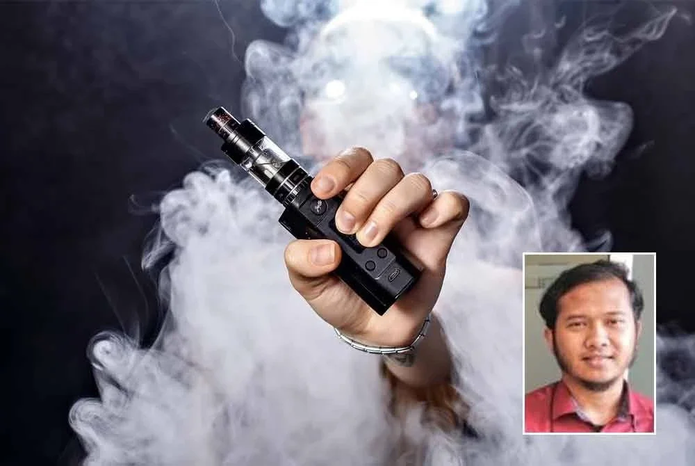 CCC Malaysia menyuarakan kebimbangan terhadap kurangnya ketelusan KKM berhubung isu rokok elektronik dan produk vape. Gambar kecil: Tarmizi