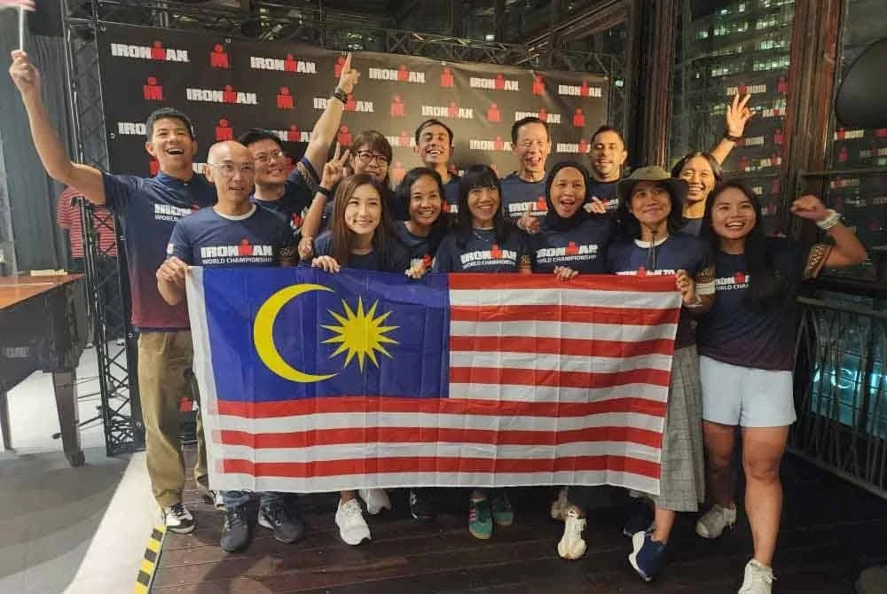 Barisan wakil negara yang akan menyertai Kejohanan Dunia Ironman. Foto Penganjur.