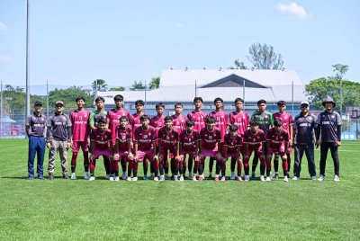 Pasukan SMK Seksyen 19 mara ke pentas final Piala Datuk Mokhtar Dahari B-18 selepas menyingkirkan cabaran SMK Dato’ Harun di separuh akhir pada Khamis.