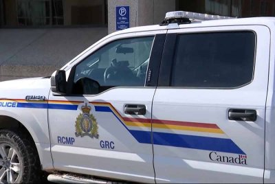 Suspek terbunuh dalam perlanggaran dengan kenderaan RCMP yang sedang bertindak balas terhadap insiden tersebut.