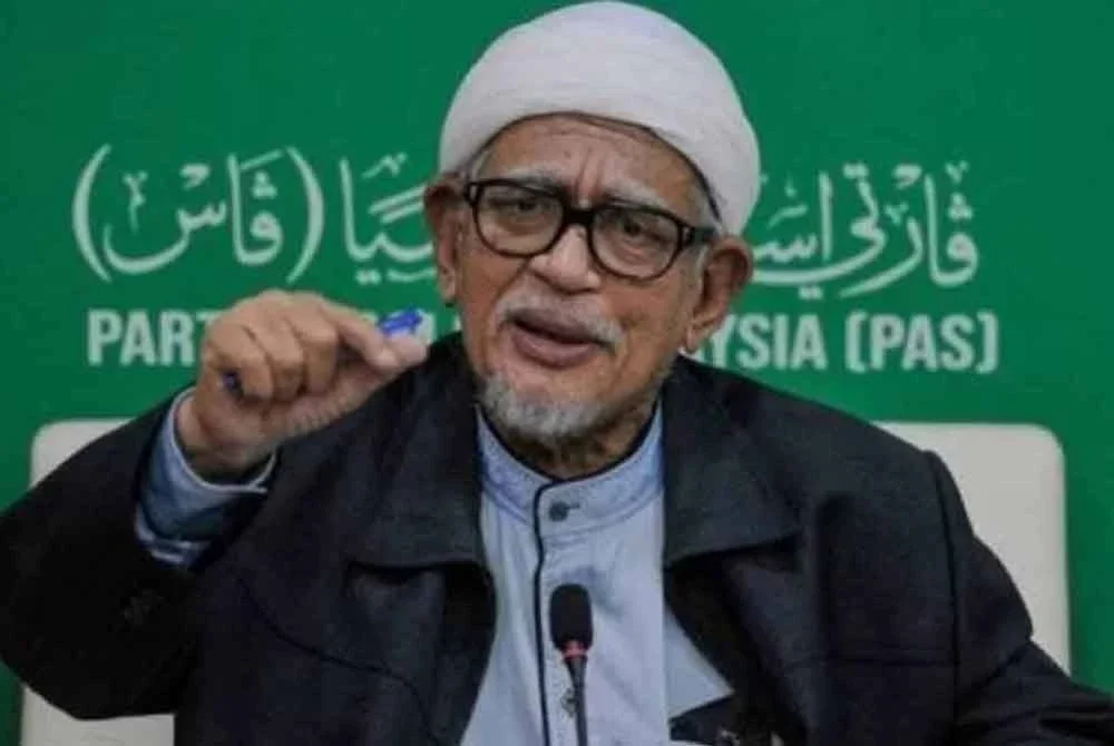 Abdul Hadi merupakan Presiden Pas yang paling lama memegang jawatan setakat ini. - Gambar hiasan