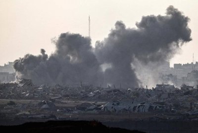 Lebih 64,000 rakyat Palestin terbunuh dan lebih 160,000 cedera sejak perang bermula. Foto Reuters