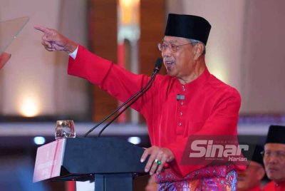 Muhyiddin ketika ketika menyampaikan ucapan dasar Presiden Bersatu di IDCC Shah Alam pada Sabtu. Foto: Mohd Halim Abdul Wahid