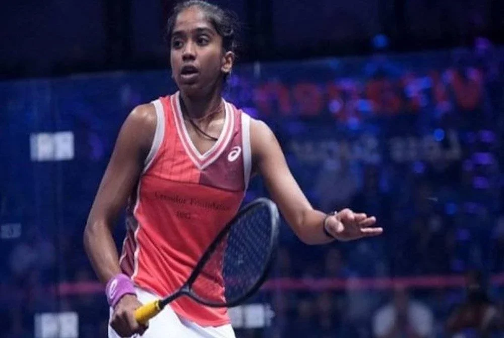 Hajat Sivasangari melangkah ke pentas akhir bagi mempertahankan kejuaraan Klasik London tersekat, apabila tewas kepada pemain ranking kelima dunia dari Mesir, Amina OrfI. Gambar fail Bernama