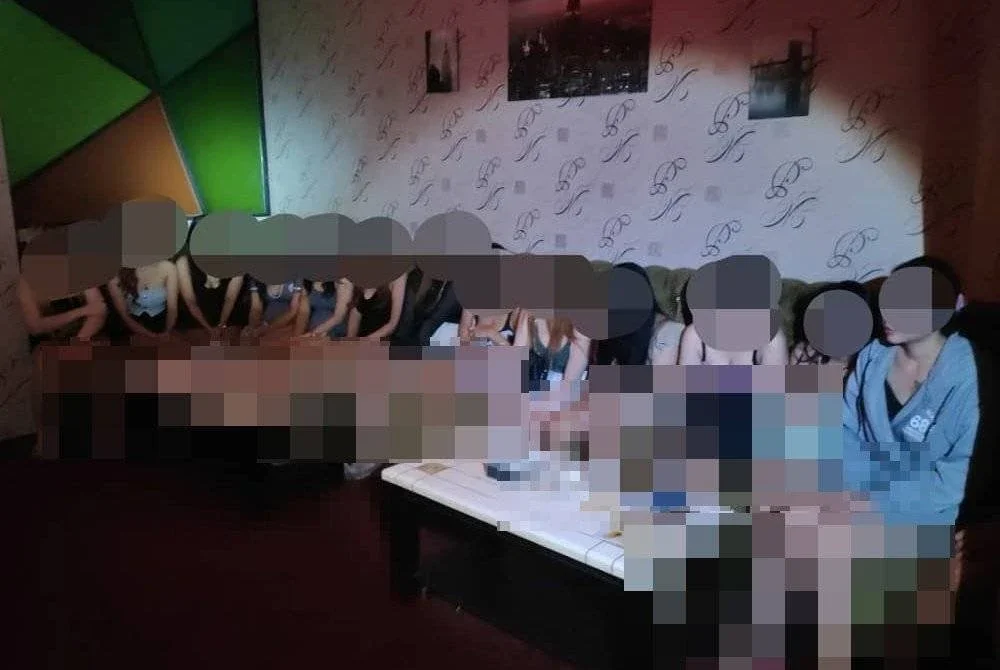 Pusat pelacuran warga asing yang menawarkan khidmat melalui aplikasi media sosial, terbongkar susulan serbuan JIM pada Jumaat.