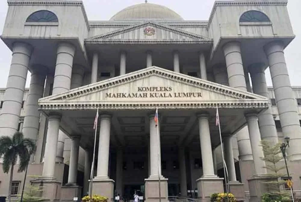 – Isteri Pengarah Syarikat Maju Holdings Sdn Bhd yang terlibat dengan cadangan projek pembinaan Lebuh Raya MEX II, mengaku tidak bersalah di Mahkamah Sesyen di sini pada Isnin atas satu pertuduhan menerima hasil aktiviti haram berjumlah RM67.1 juta, lapan tahun lalu. Gambar hiasan