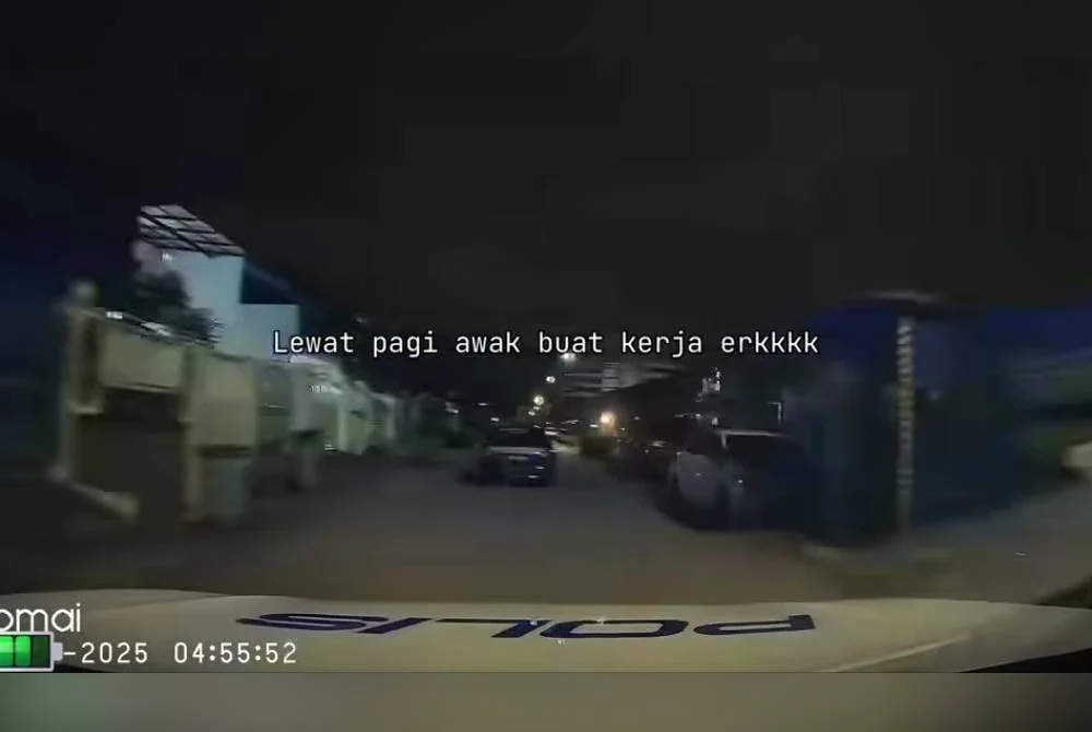 Tangkap layar video tular menunjukkan kereta peronda polis mengejar kereta suspek.