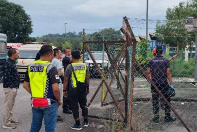 Seorang lelaki ditemukan maut dipercayai akibat terkena renjatan elektrik ketika cuba mencuri kabel.