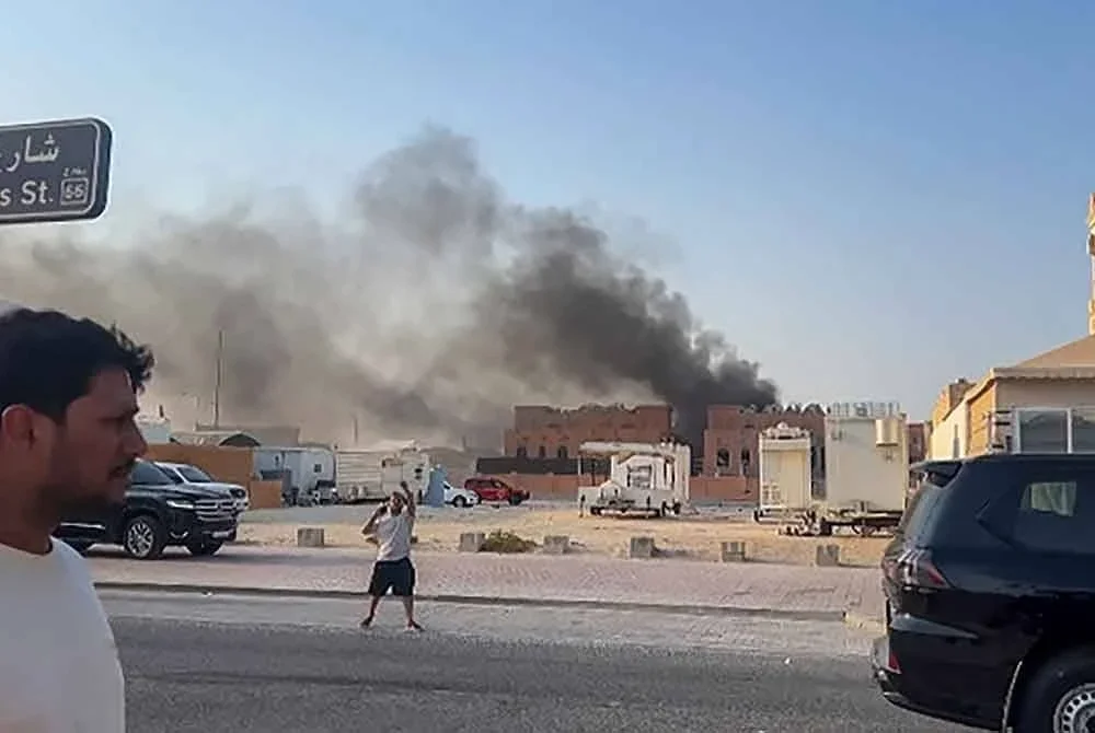 Serangan pada Selasa itu berlaku apabila rejim Israel melancarkan serangan udara ke atas pejabat kepimpinan Hamas di kawasan Legtaifiya, Doha. - Foto: AFP