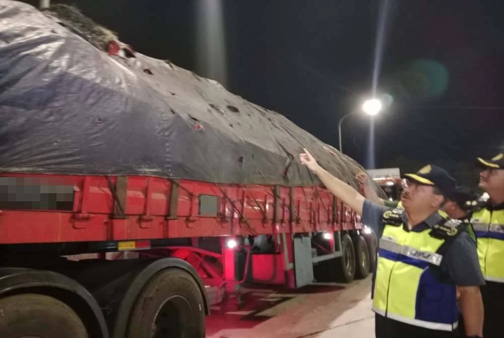 JPJ meneruskan tindakan agresif terhadap kenderaan perdagangan yang 'bermasalah' apabila sebanyak 274 buah daripadanya disita sepanjang Ops Gempur Kenderaan Perdagangan sejak 1 September lalu.