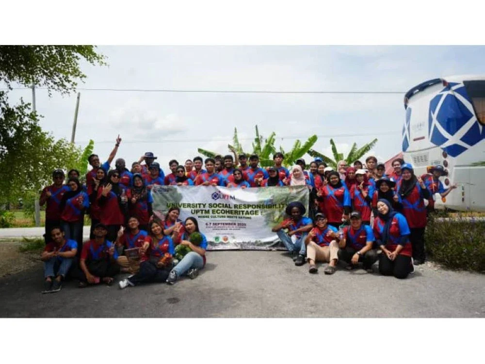Warga UPTM ceria berpeluang menyertai program UPTM: EcoHeritage – Where Culture Meets Nature pada 6 hingga 7 September lalu di Tanjung Karang dan Kampung Sungai Haji Dorani, Sungai Besar, Selangor.