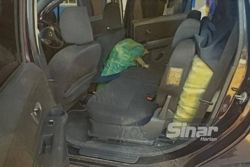 Hasil pemeriksaan di dalam kenderaan itu terdapat lapan guni yang mengandungi 258 peket serbuk kristal dadah jenis syabu.