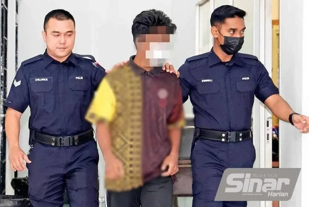 Pada 30 Julai lalu, pelajar berusia 14 tahun yang tular dalam satu video menumbuk gurunya mengaku bersalah di Mahkamah Majistret Kajang atas satu pertuduhan mendatangkan kecederaan terhadap seorang guru lelaki dalam kejadian di sebuah sekolah menengah.