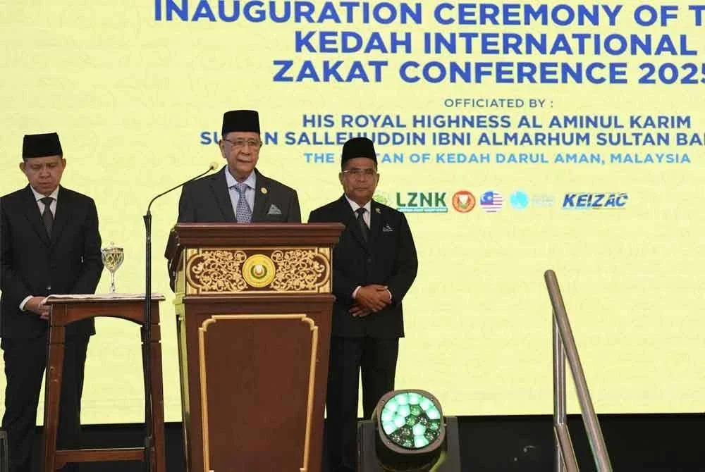 Sultan Sallehuddin ketika bertitah pada majlis Persidangan Zakat Antarabangsa Kedah ke-4 tahun 2025 di Langkawi.