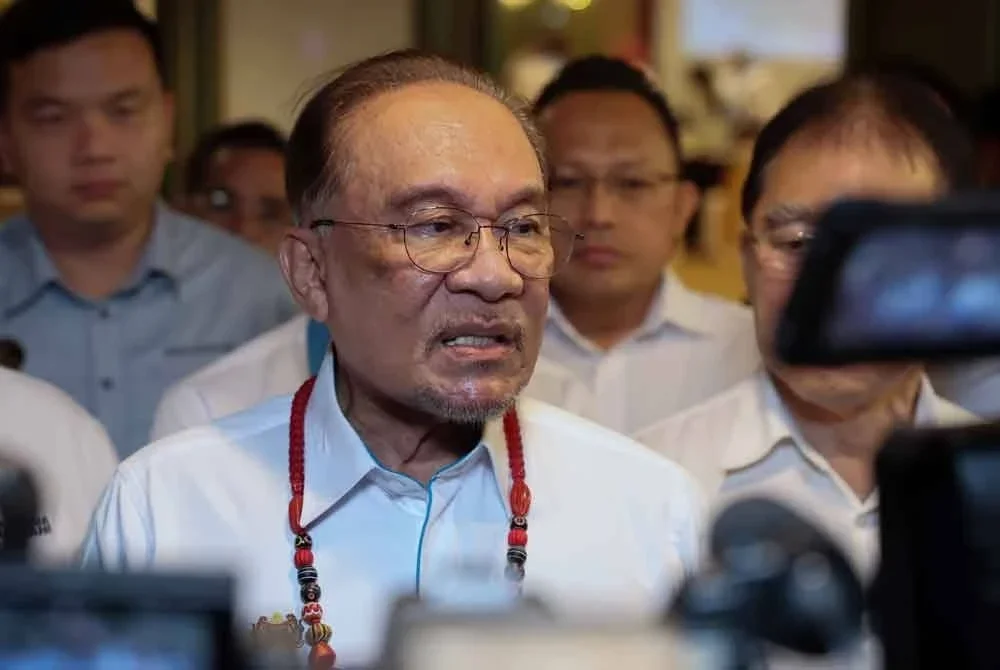 Anwar pada sidang media selepas Perjumpaan bersama Majlis Pimpinan Negeri (MPN) Keadilan Sarawak di sebuah Hotel, pada Khamis. Foto Bernama