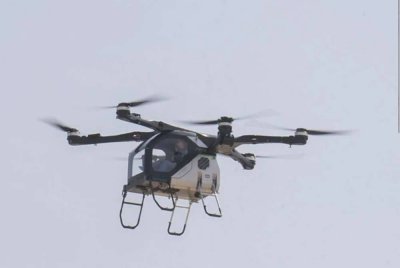 Kereta terbang “Land Aircraft Carrier” dari China menerima permit penerbangan khas di Ras Al Khaimah, UAE.