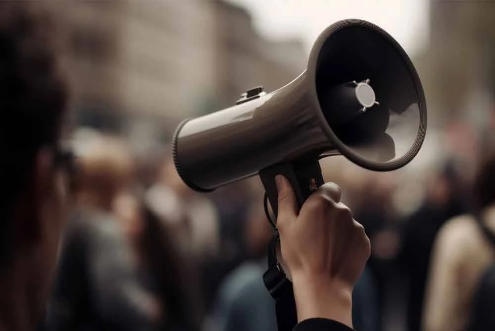 Ada pemimpin pick and choose, mendengar pendapat seorang dua sahaja iaitu tidak mendengar pendapat keseluruhan anggota kepimpinannya. Foto hiasan