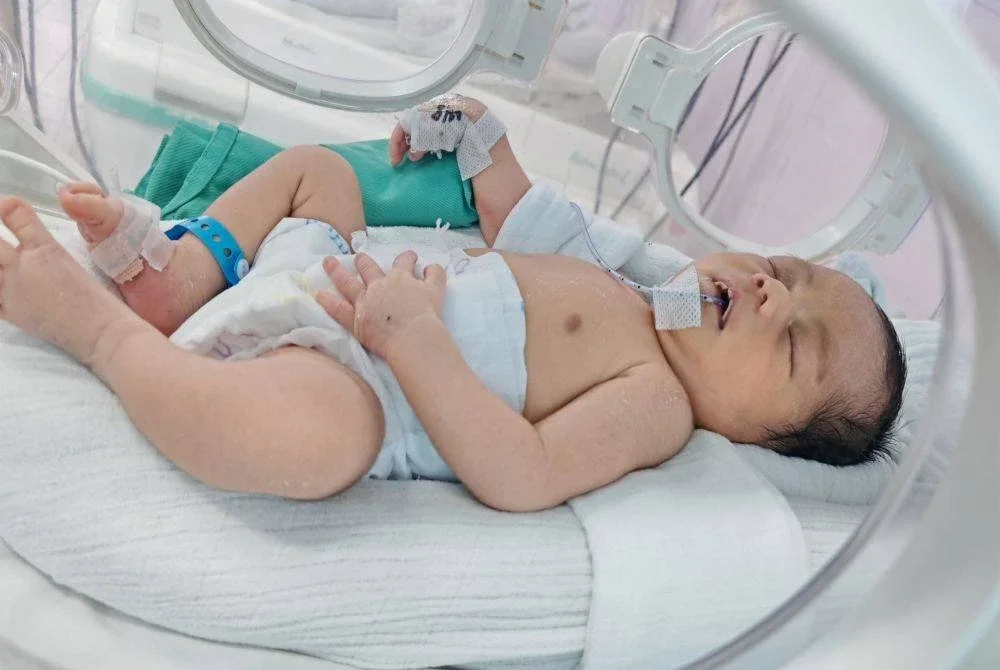 Abdullah Mubarak memerlukan sumbangan orang ramai bagi menjalani pembedahan masalah jantung yang dialaminya.