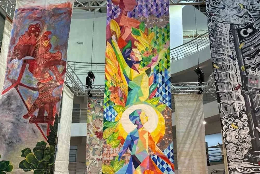 Bukan sekadar sebuah lukisan tetapi satu refleksi akar budaya dan perjalanan ke hadapan sebagai rakyat Malaysia.