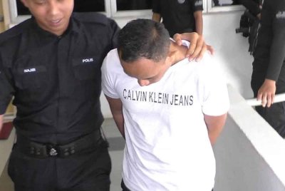 Seorang penolong pengurus dipenjara lima tahun setelah mengaku bersalah atas pertuduhan melakukan amang seksual terhadap seorang remaja lelaki, 6 September lalu.