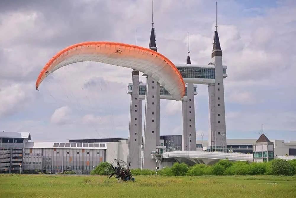 Terengganu dinobat negeri paling bahagia dengan skor 8.64 dalam Indeks Kebahagiaan Rakyat Malaysia 2024.