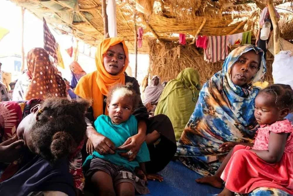 Keadaan kemanusiaan semakin merosot di tengah-tengah konflik berterusan antara RSF separa tentera dan tentera Sudan - Foto: Reuters