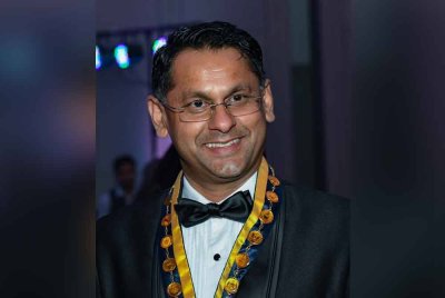 Dr Thirunavukarasu Rajoo pada Majlis Jamuan Makan Sempena Ulang Tahun Ke-65 MMA di George Town pada Sabtu. - Foto: Bernama