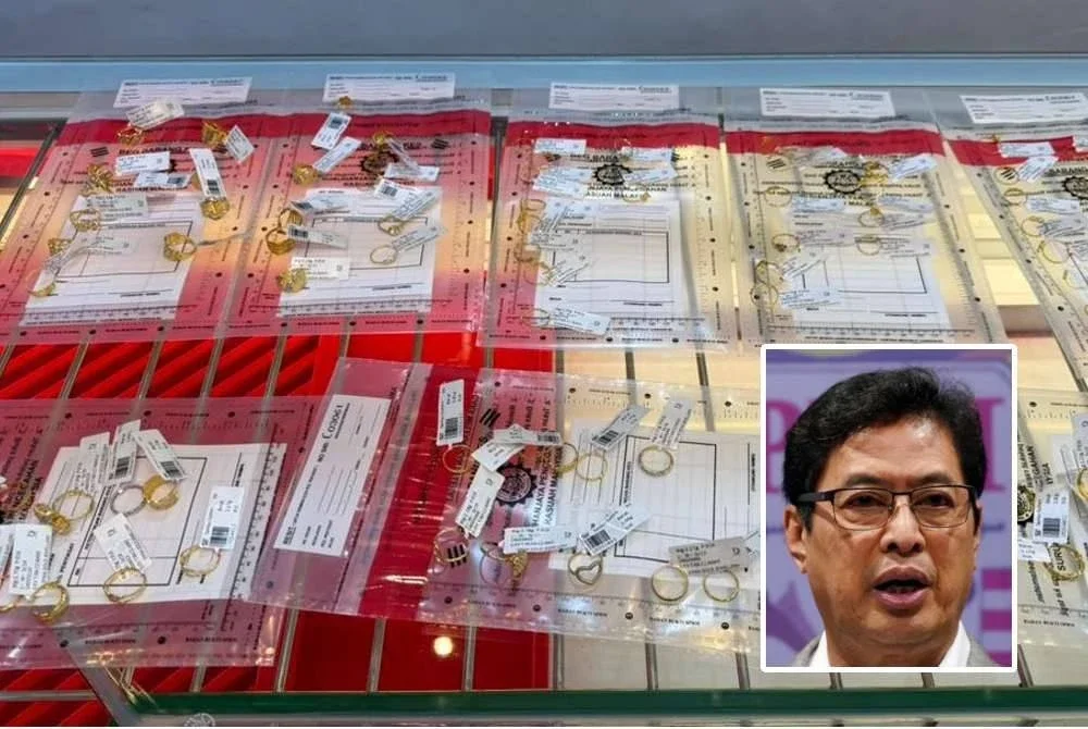 Antara barang kemas yang dirampas SPRM. Foto SPRM (Gambar kecil: Azam)