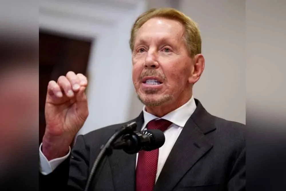 Ellison semasa berucap dalam satu majlis.