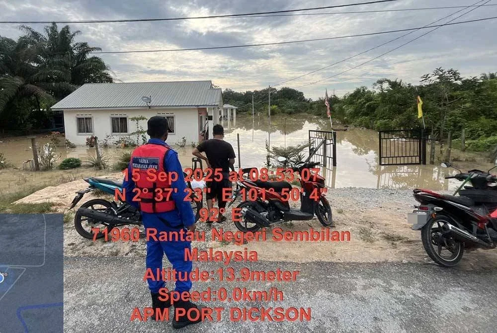 Mangsa banjir melibatkan 27 dewasa dan 16 kanak-kanak dengan tiga keluarga telah berpindah . Foto APM