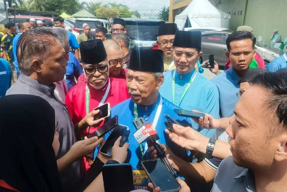 Muhyiddin hadir ke Muktamar Tahunan Pas ke-71 di Kompleks Pas Kedah, di sini, pada Isnin.